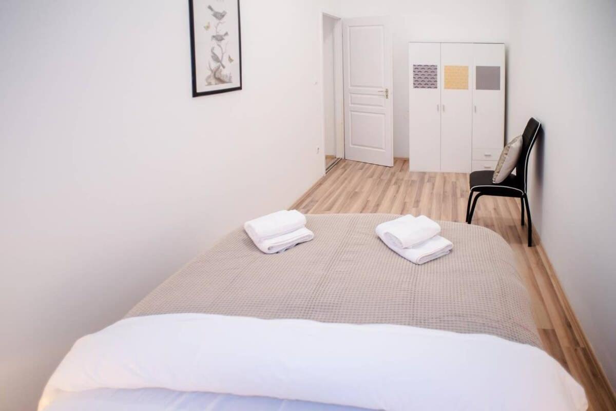 Very Central Spacious Ac Apartment Budapeste Exterior foto
