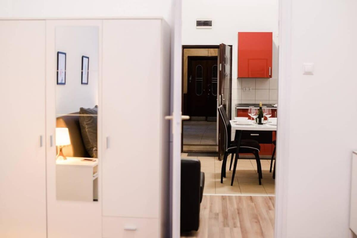 Very Central Spacious Ac Apartment Budapeste Exterior foto